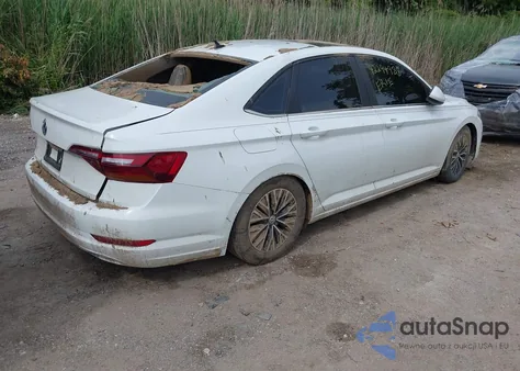 2019 Volkswagen Jetta S/Se/R-Line z USA, uszkodzony, nr VIN 3VWC57BU7KM263073